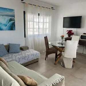 https://las-rosas-apartment.in-canary-islands.com